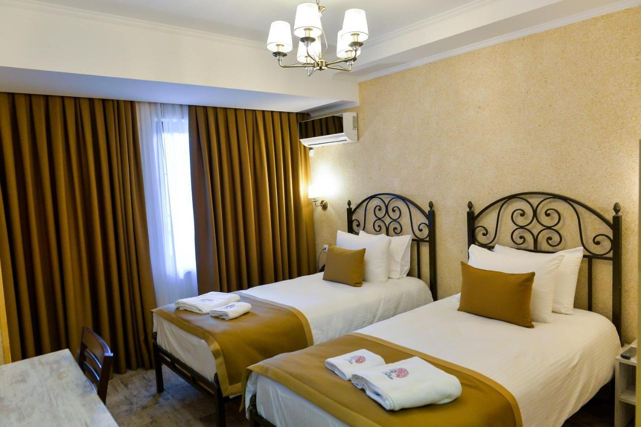 Hotel Magnolia In The City Centre Κουτάισι Εξωτερικό φωτογραφία